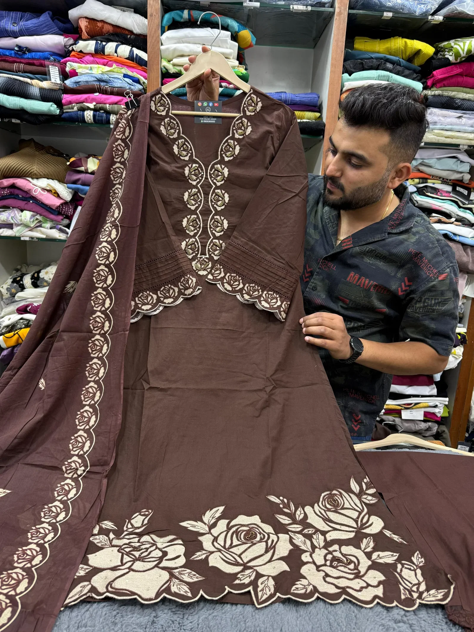 Arshiya Thread Work Cotton Set  