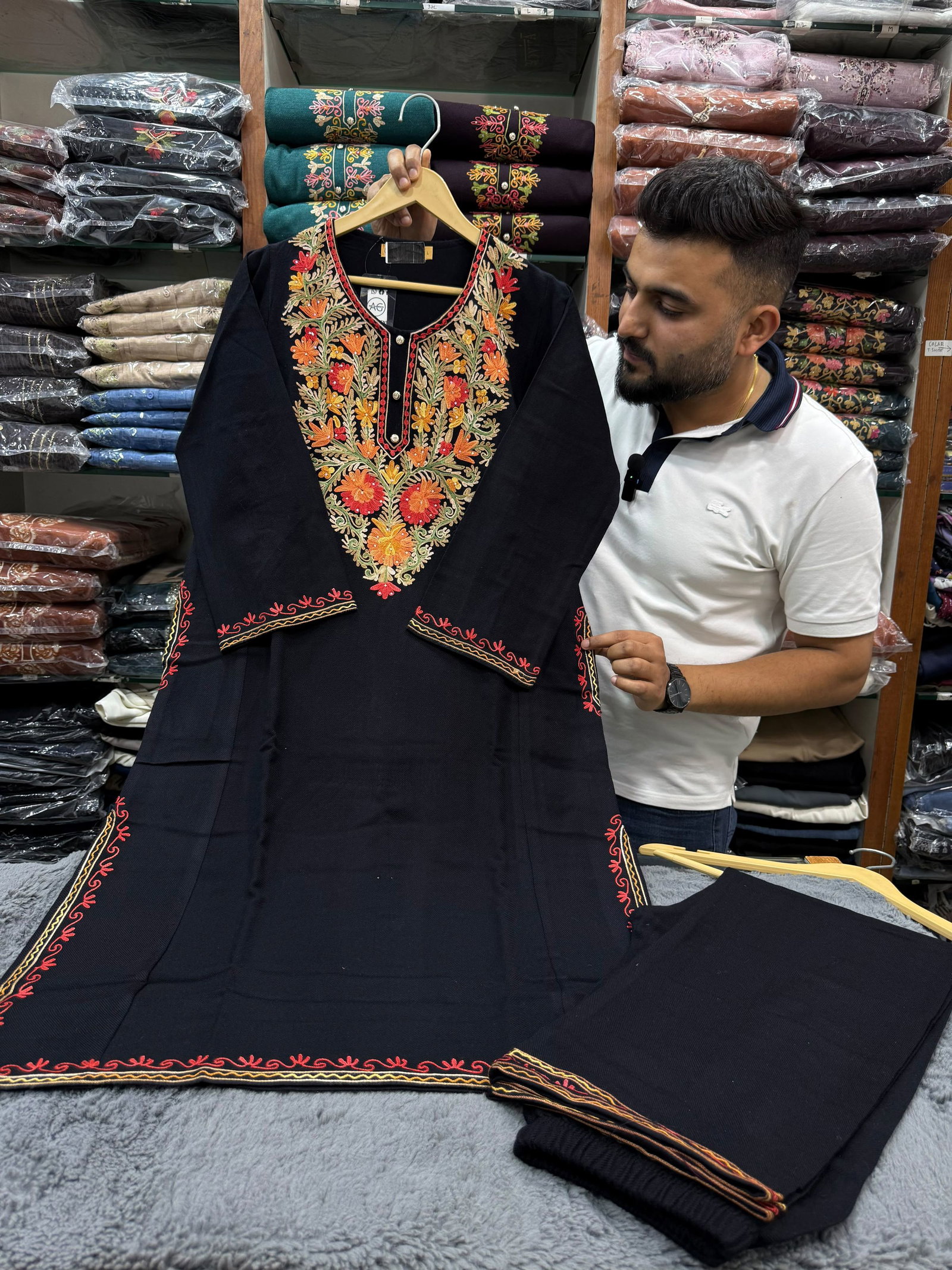 Winter wear Kashmiri Pheran set  