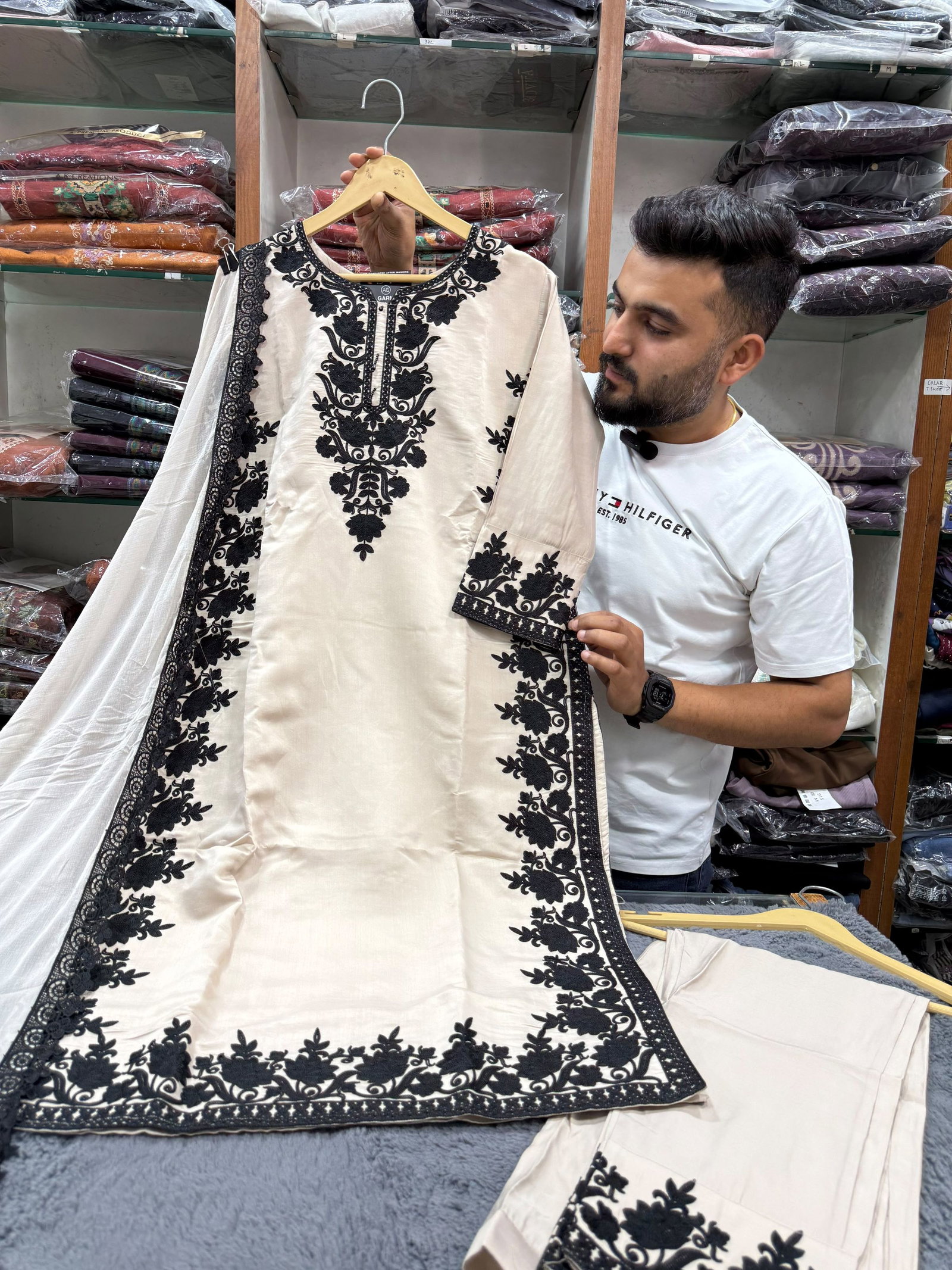 Mahira Pakistani kurti set  